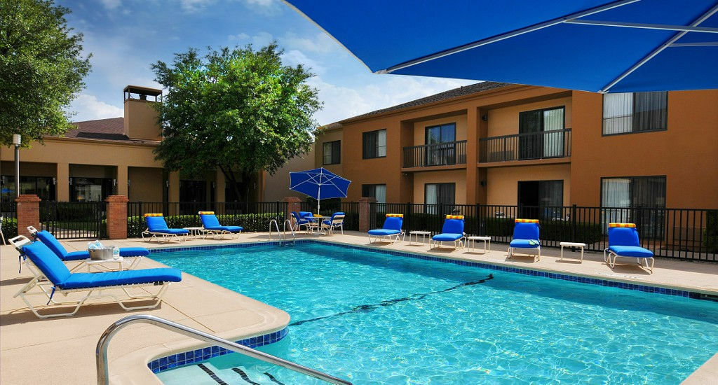 Courtyard Fort Worth University Drive מראה חיצוני תמונה